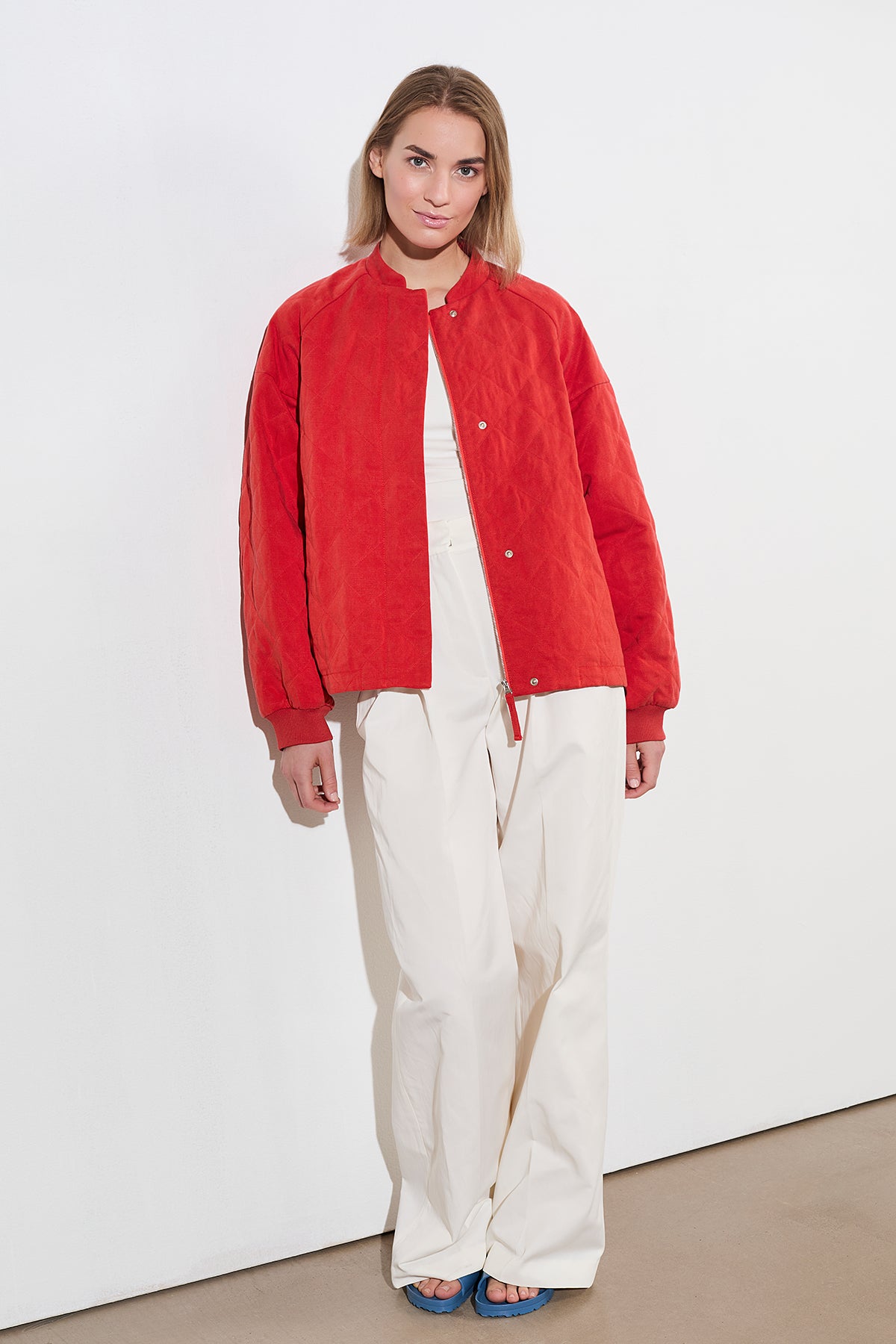 Damen Jacke Clairmont in Poppy-Rot, Frontansicht offen 