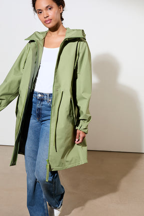 Damen Parka Livonia in Basil-Grün, Frontansicht offen 